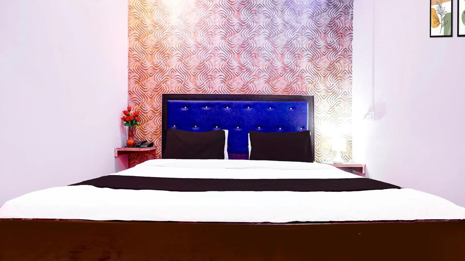 Hotel O S B Guest House Varanasi Índia
